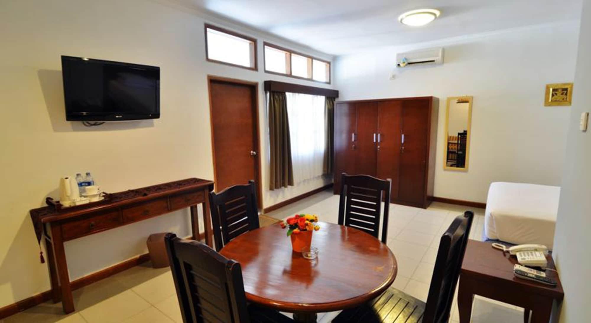 Rosani Hotel Kuta Lombok Esterno foto