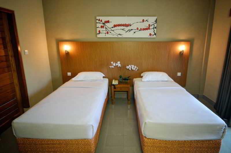 Rosani Hotel Kuta Lombok Esterno foto