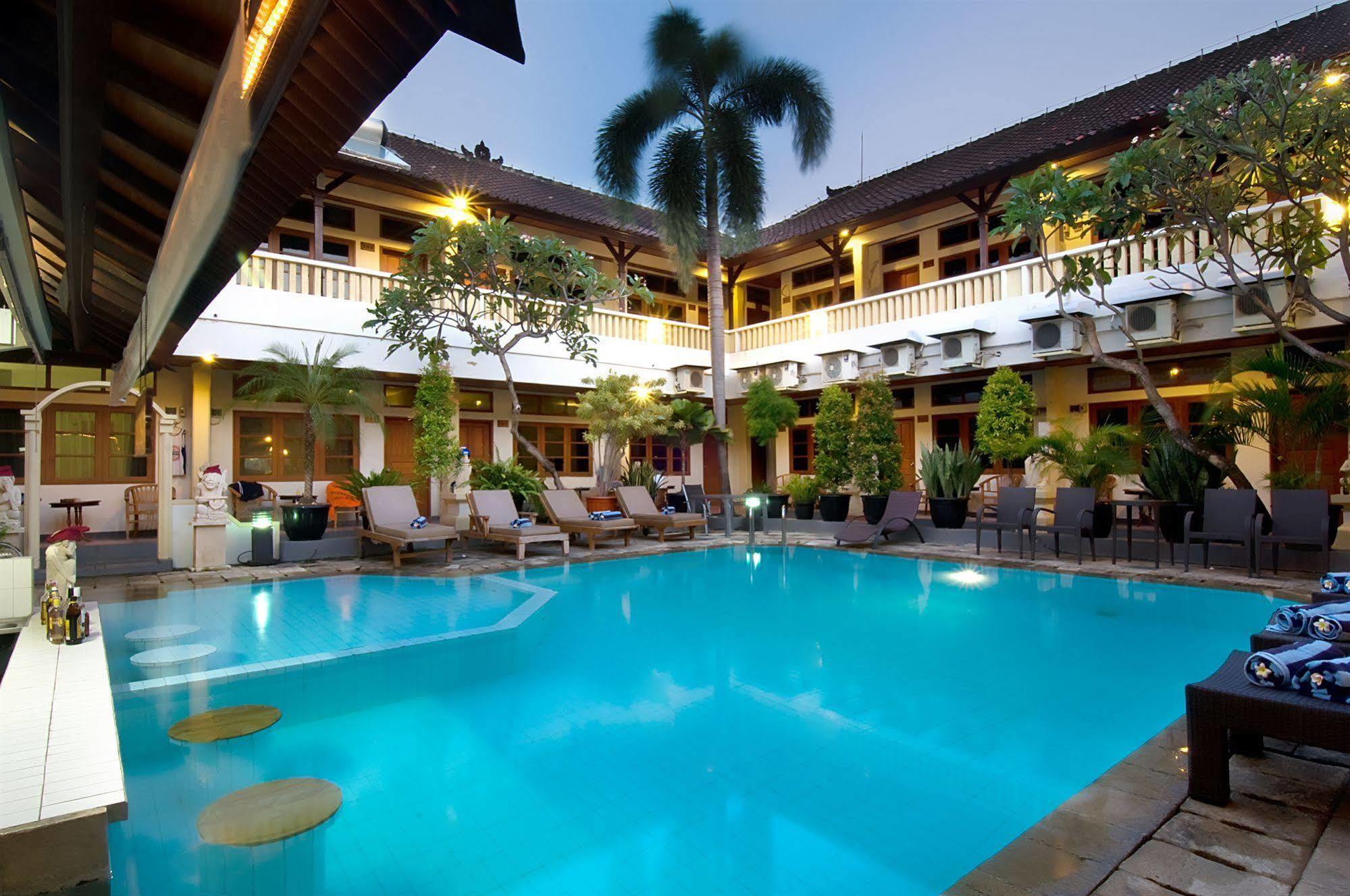 Rosani Hotel Kuta Lombok Esterno foto