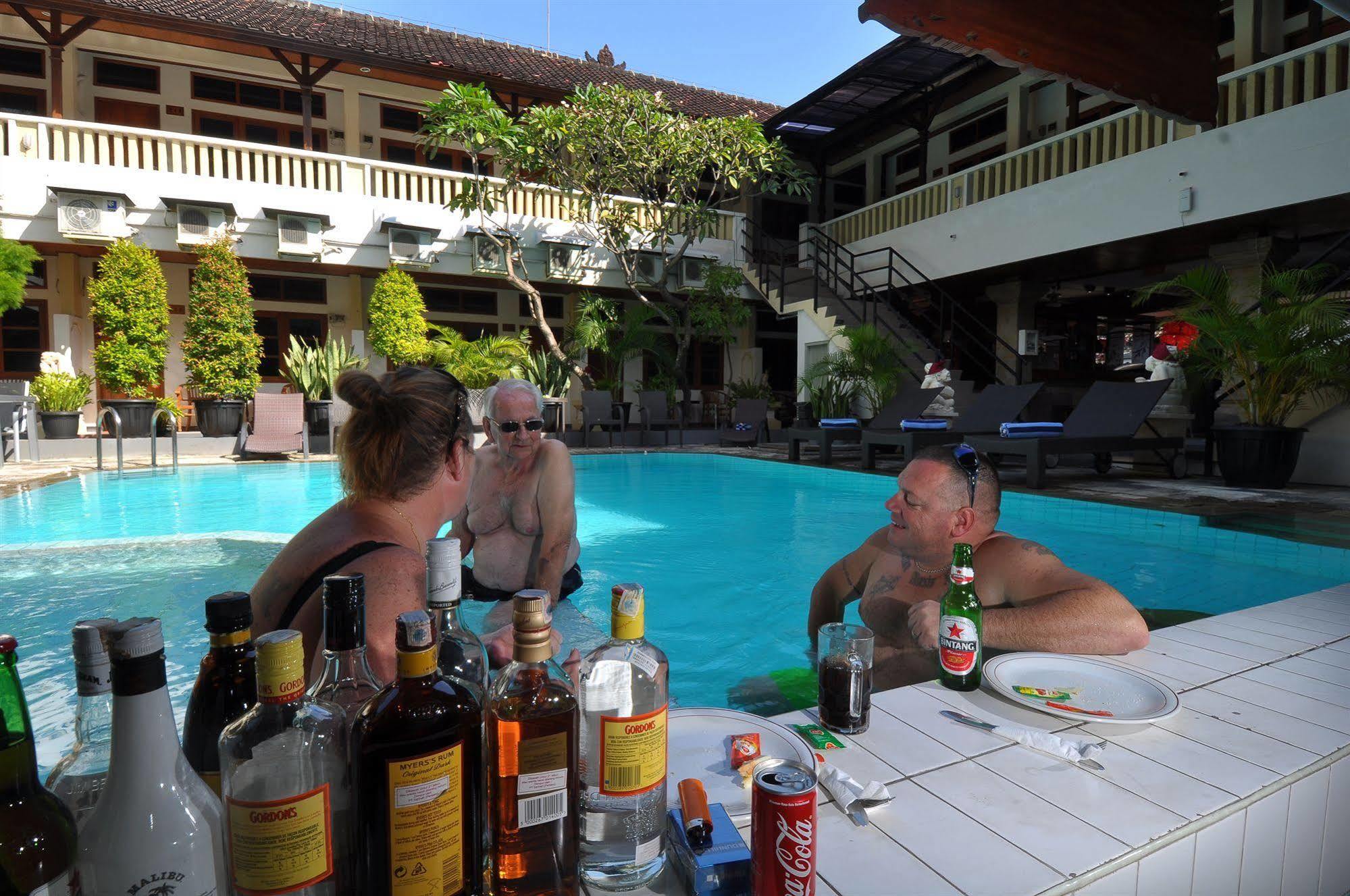Rosani Hotel Kuta Lombok Esterno foto
